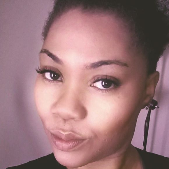 Meet your Posher, Tanisha - Picture 1 of 1